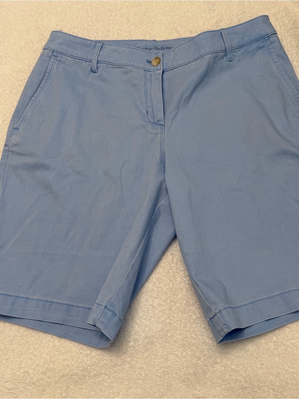 Tommy Bahama Boracay Bermuda Shorts Size 12 - 10” Inseam - LIGHT BLUE